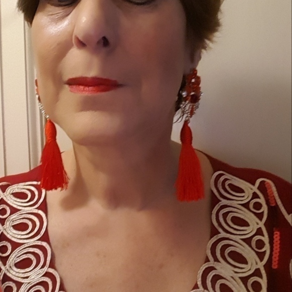 Red tassel Jewel earrings NEW
